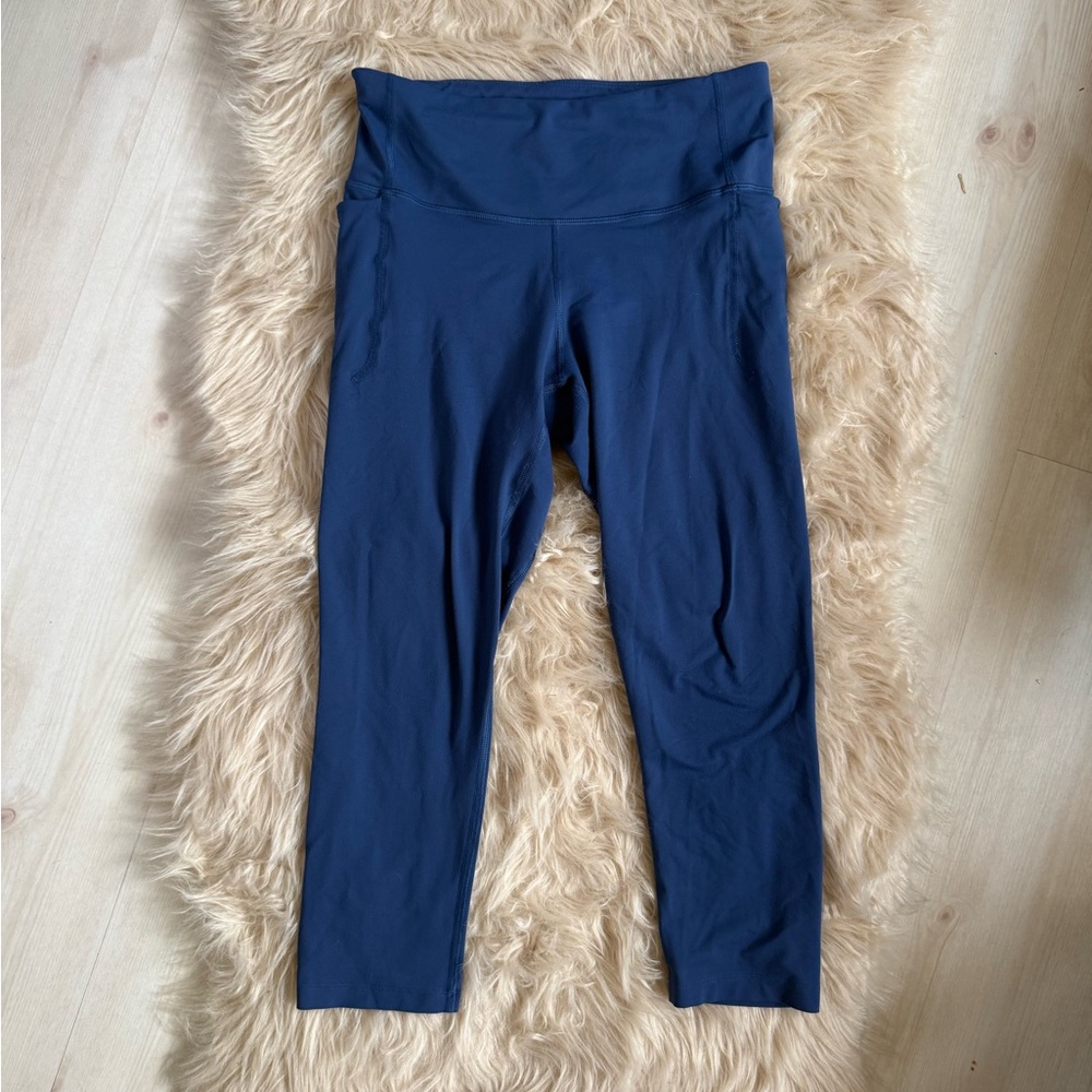 Under Armour Cropped Blue Leggings